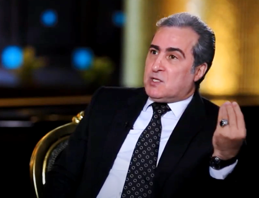 (القائد) وليس (المرشد).. بقلم الدكتور علي المؤمن